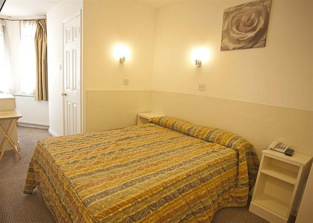 Earls Court Hotel