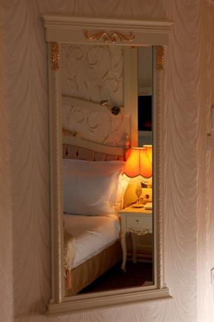 Leyenda Hotel