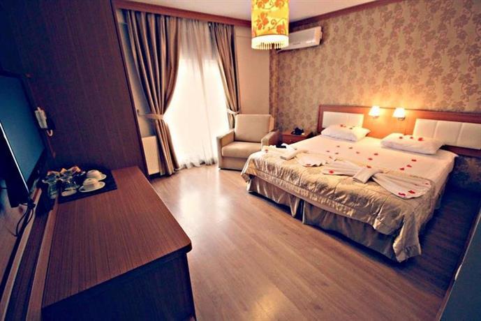 Flower Palace Hotel