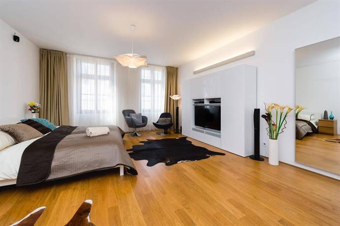 EMPIRENT Karlin Apartments