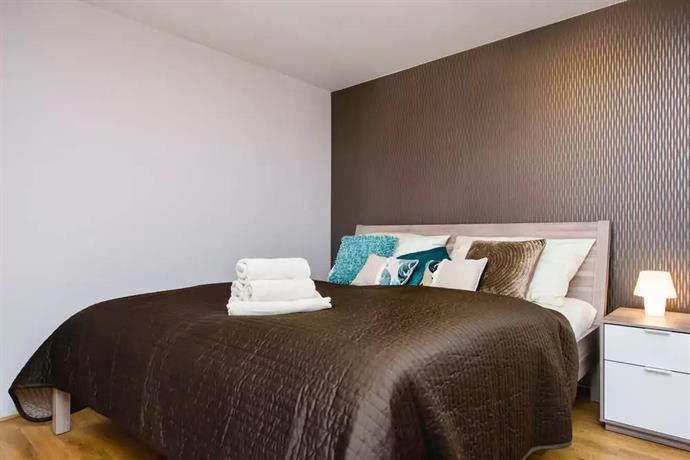 EMPIRENT Karlin Apartments