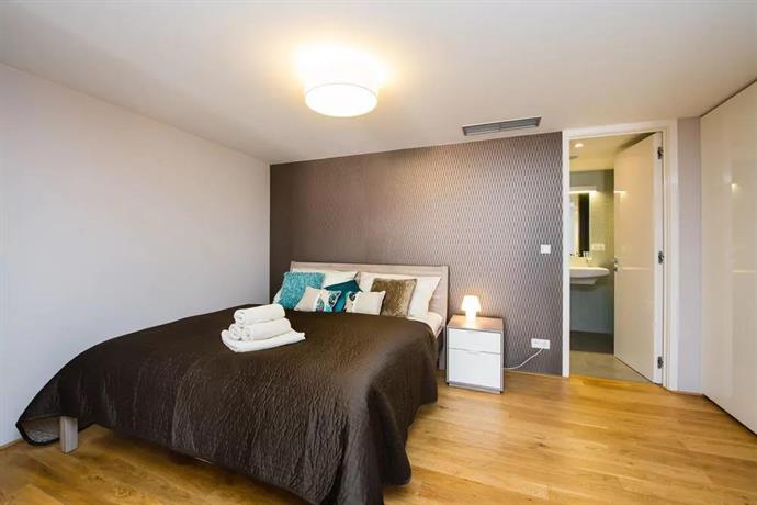 EMPIRENT Karlin Apartments