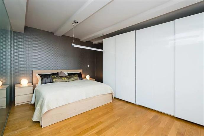 EMPIRENT Karlin Apartments