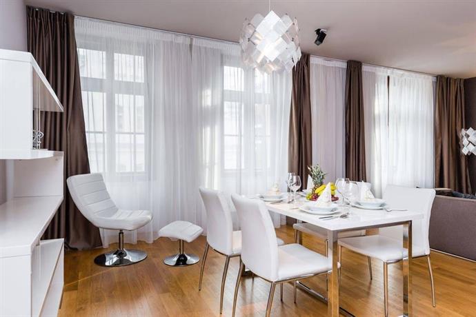 EMPIRENT Karlin Apartments