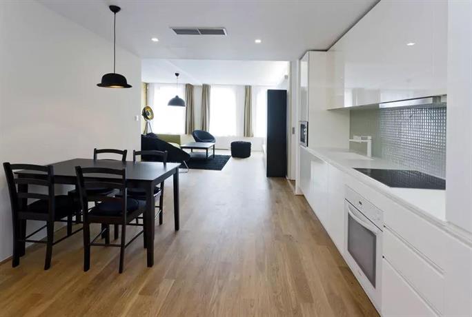 EMPIRENT Karlin Apartments