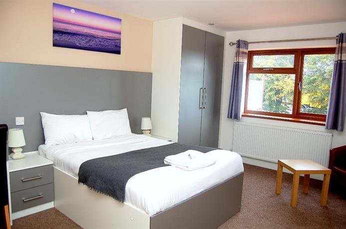 London Plus Heathrow B & B