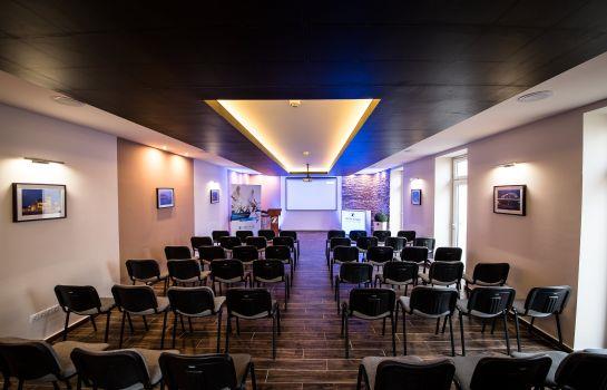 Hotel Garzon Plaza