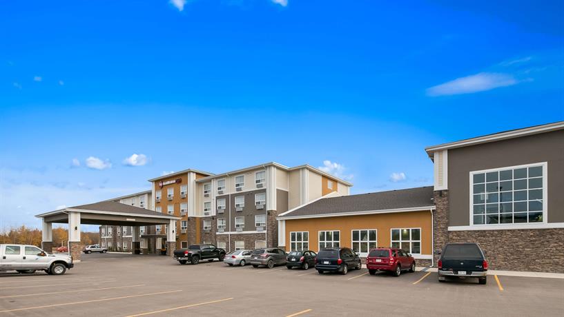 Best Western Plus Lacombe Inn and Suites