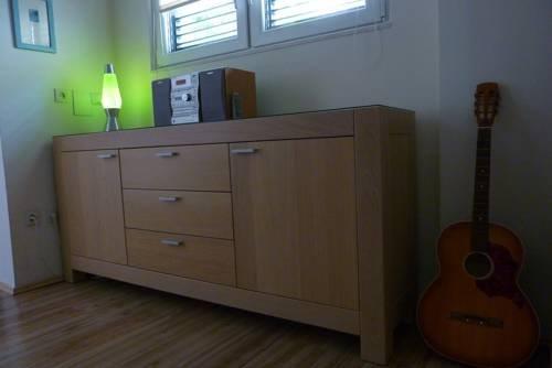 Bruno Split Centre Apartment and Room