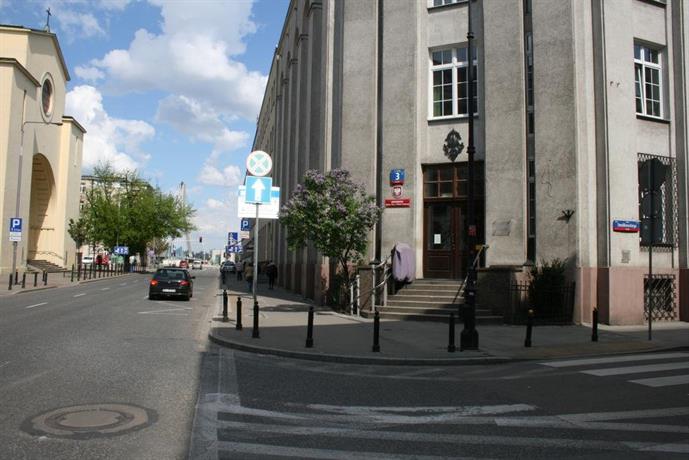 Smulikowskiego 9