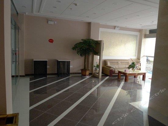 Thank Inn Chain Hotel Yunnan Lijiang Old Town South Gate