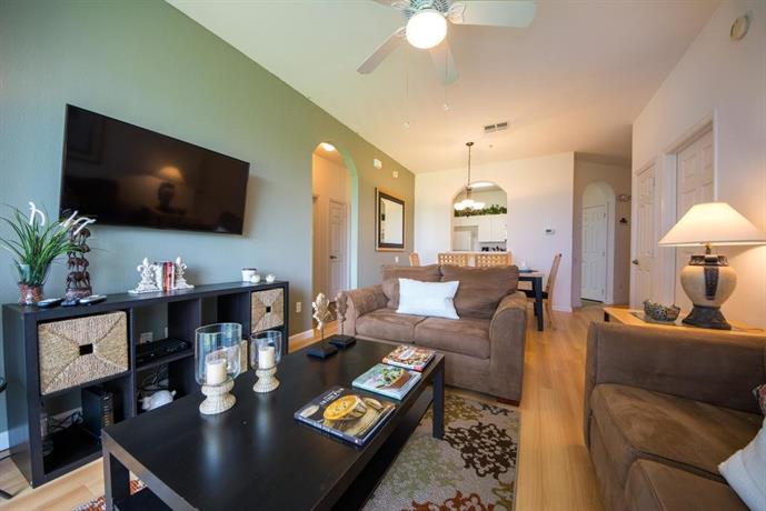 London Condo at Windsor Palms Resort