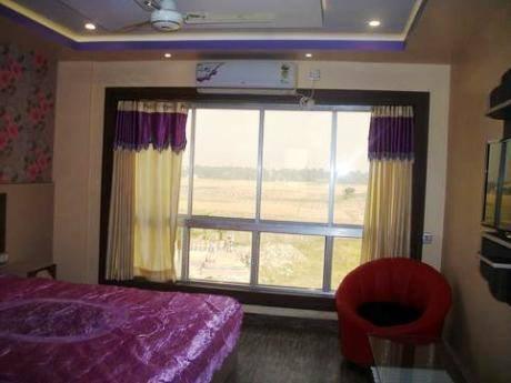 Hotel Girish