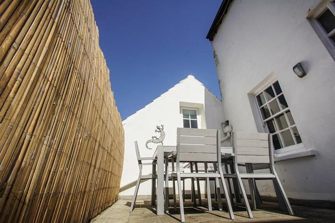 Marine Cottage