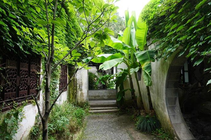 Dongda Street Hotel