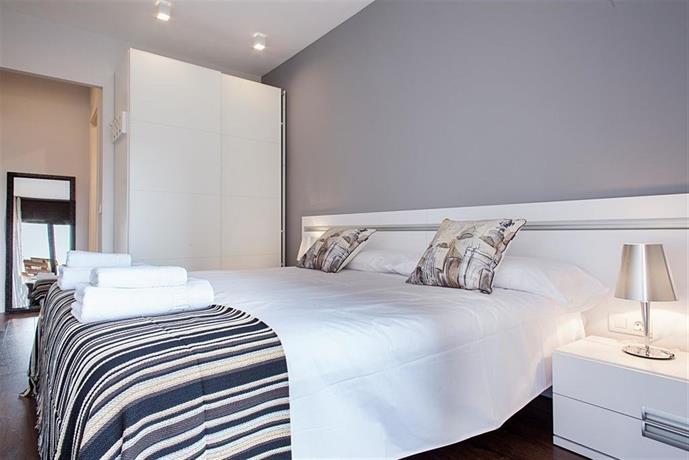 Friendly Rentals Gaudi Dream