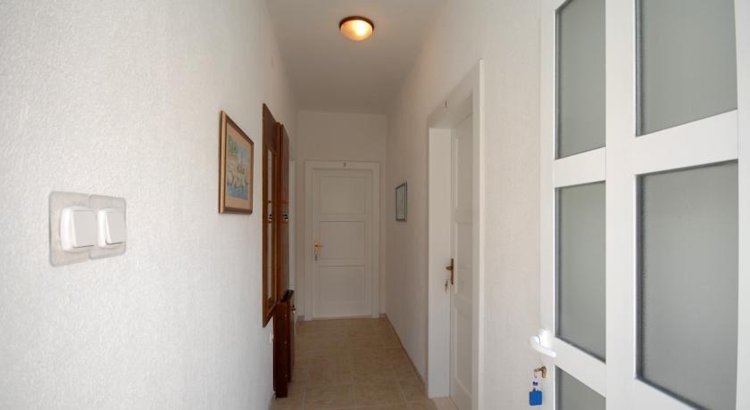 Apartments Eldin