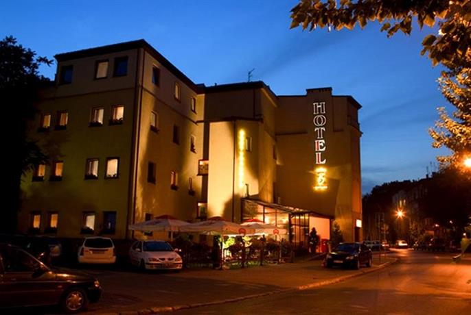 Hotel Batory Annex