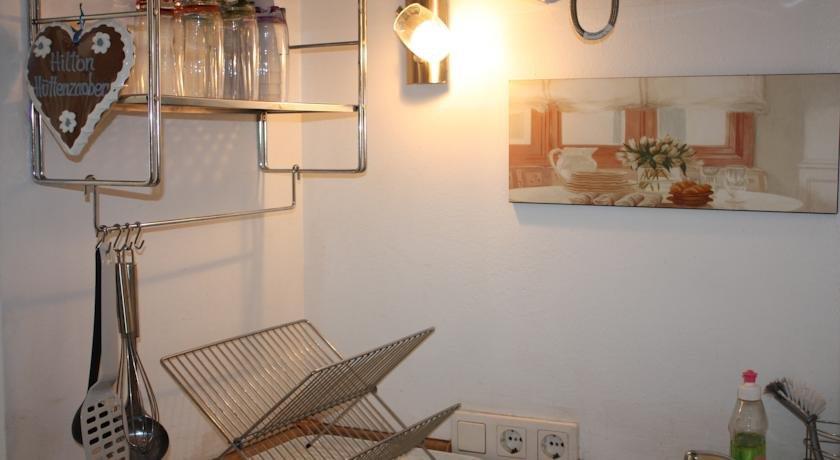 Cosy Central Garden Apartment