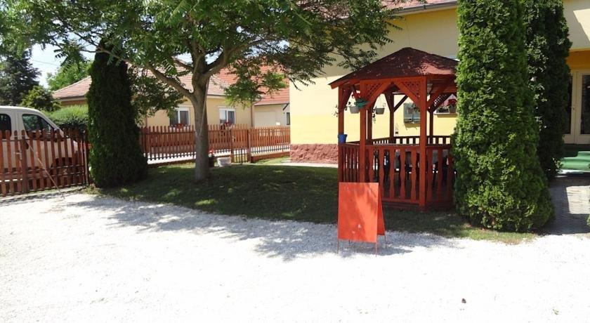 Villa Napsugar