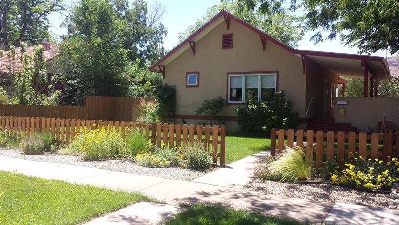 StellaRuby Cottages - All three homes