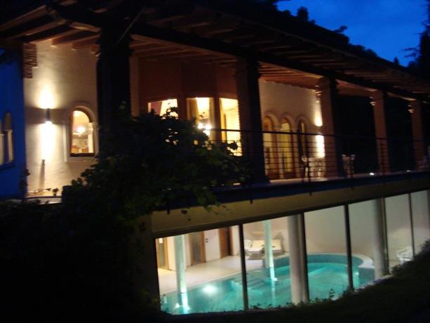 Villa d'epoca sul Lago di Garda con piscina
