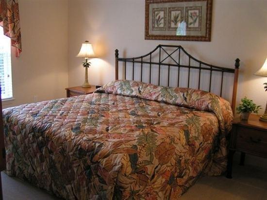 Four-Bedroom Townhome Kissimmee