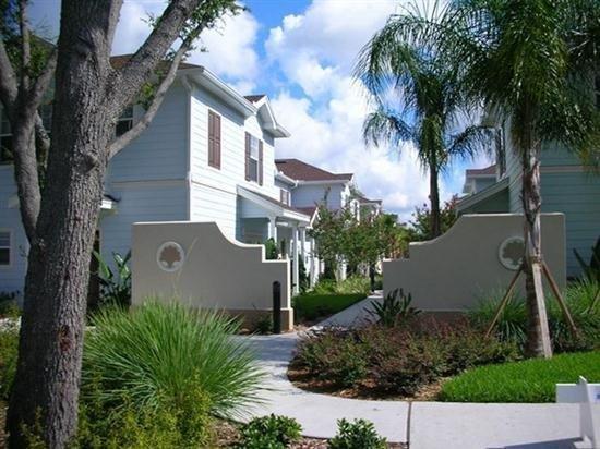 Four-Bedroom Townhome Kissimmee