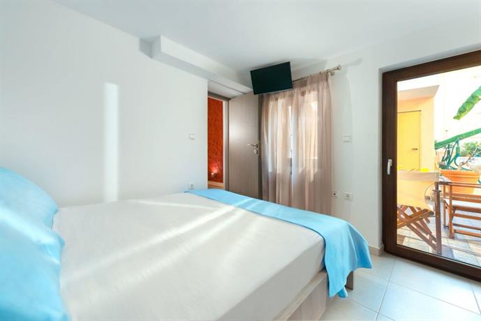 Sun's Island Suites
