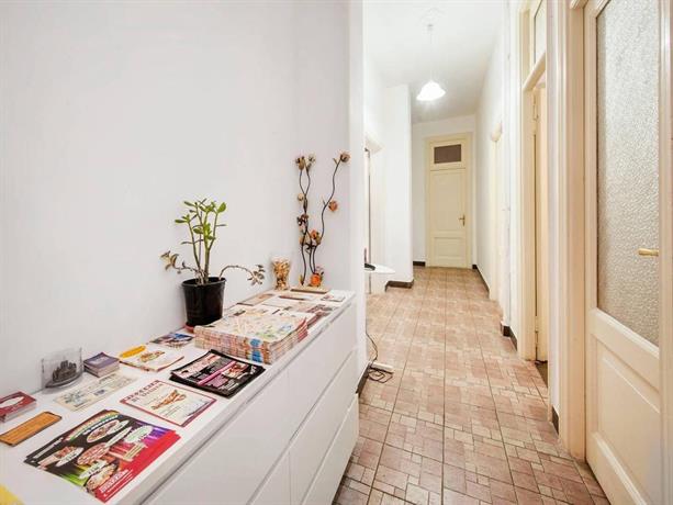 Hosting Flats Guest House