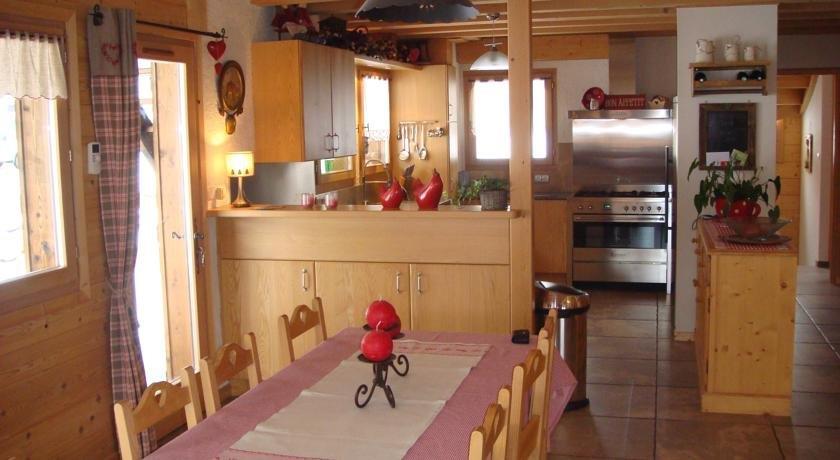 Bed and Breakfast Chalet Manava
