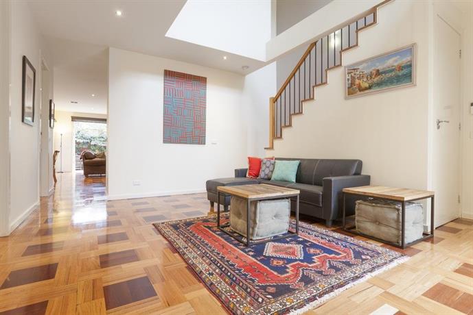Boutique Stays - Elwood Hideaway