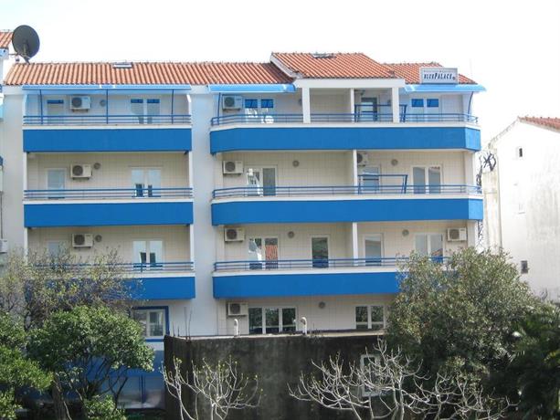Blue Palace Guest House