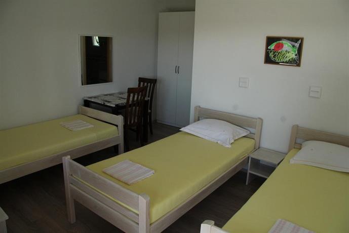 Novalja Inn 2