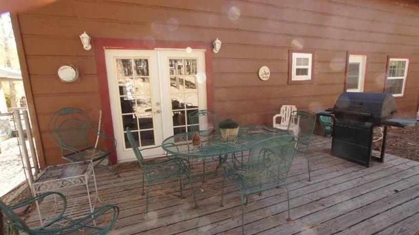 Eagles Den by Big Bear Cool Cabins