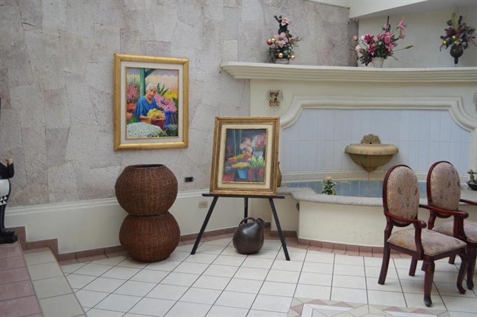 Apartahotel Suites La Aurora
