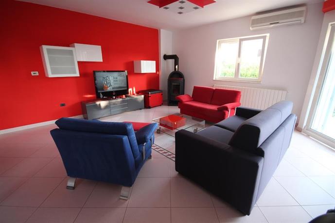 Apartments Veli vrh