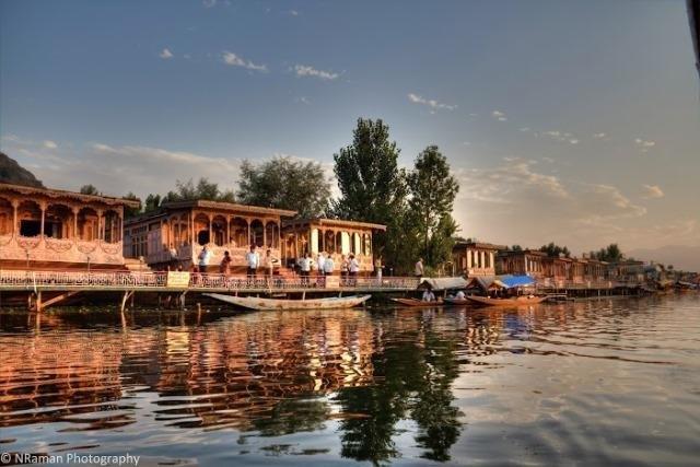 California Houseboats