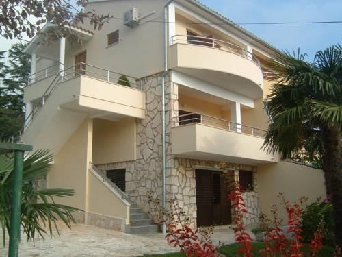 Apartments Tomic Premantura