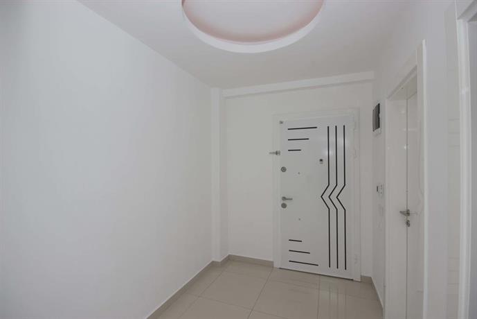 Alaiye Home Residence Cleopatra