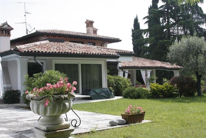 Le Margherite Manerba del Garda