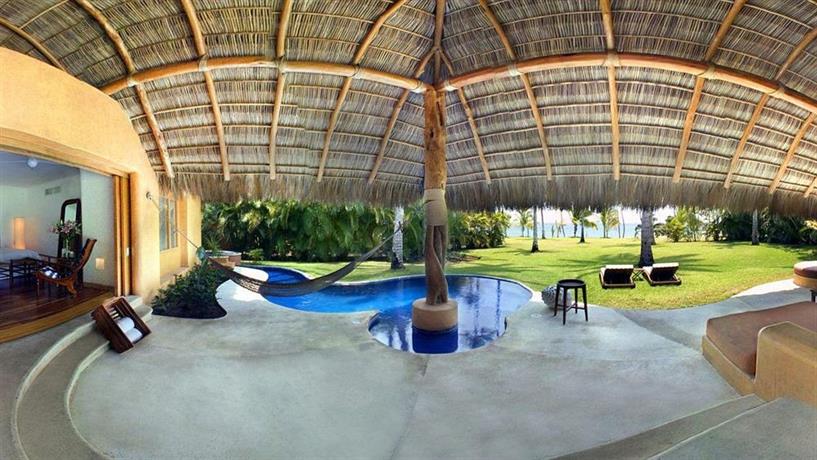 El Tamarindo Beach & Golf Resort
