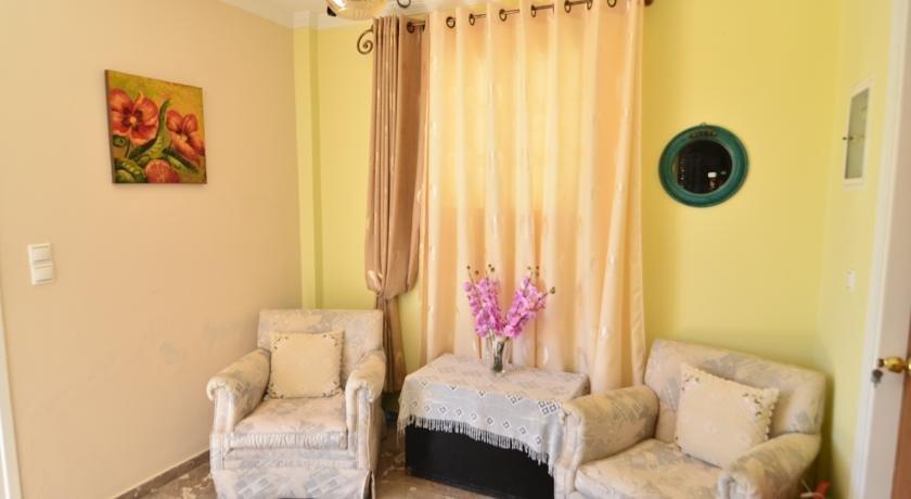 Fiore Hill Sea View Studios