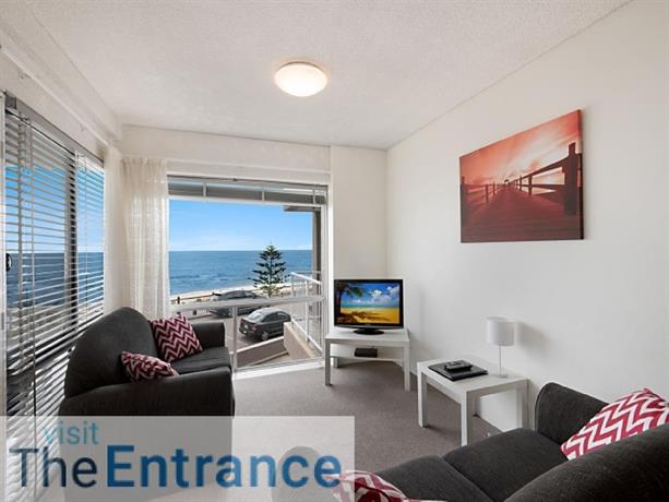 Dolphin Court 6