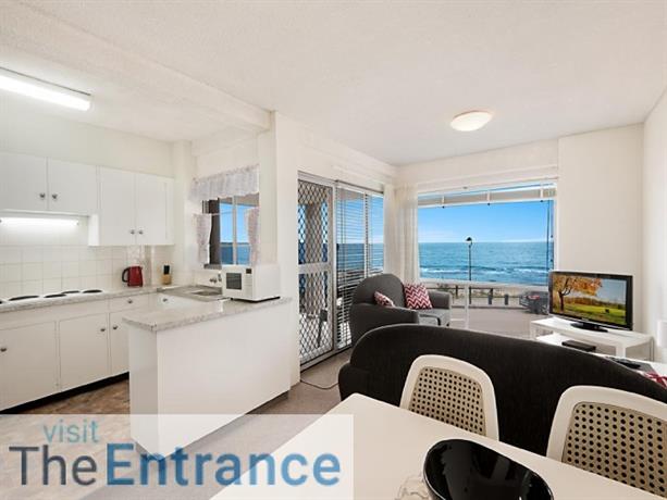 Dolphin Court 6