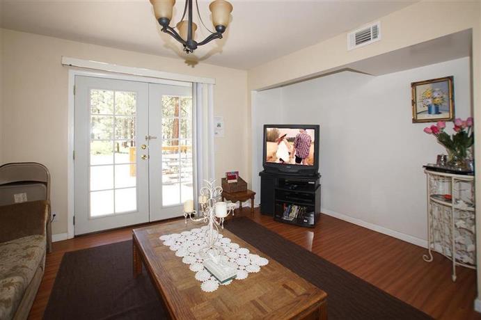 Mountain Fever by Big Bear Cool Cabins