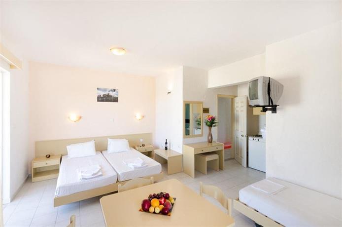 Eugenia Studios & Apartments