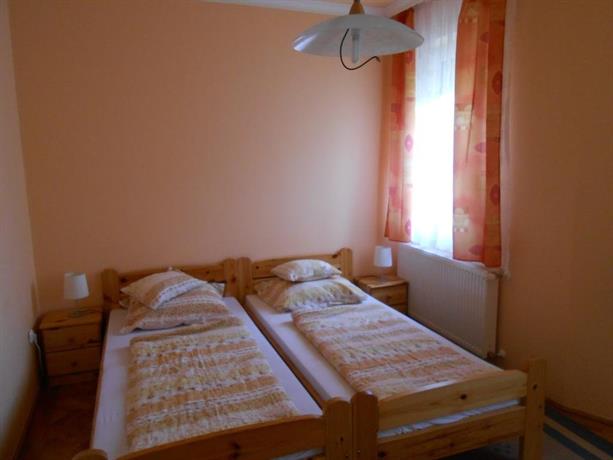 Imola Es Andrea Apartmanhaz