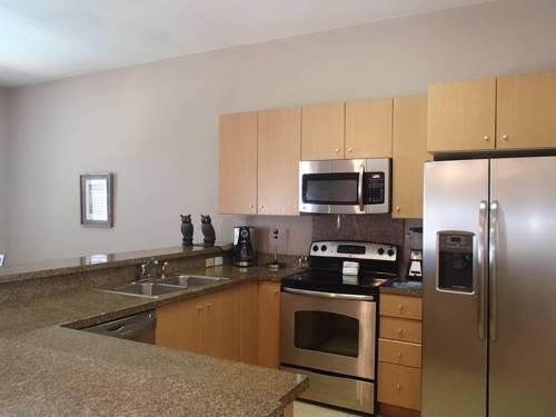 Las Verandas Condominiums - by Island Services
