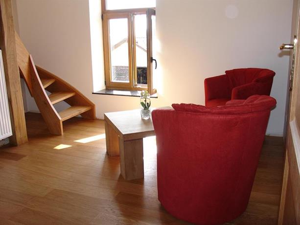 Les Mezzanines